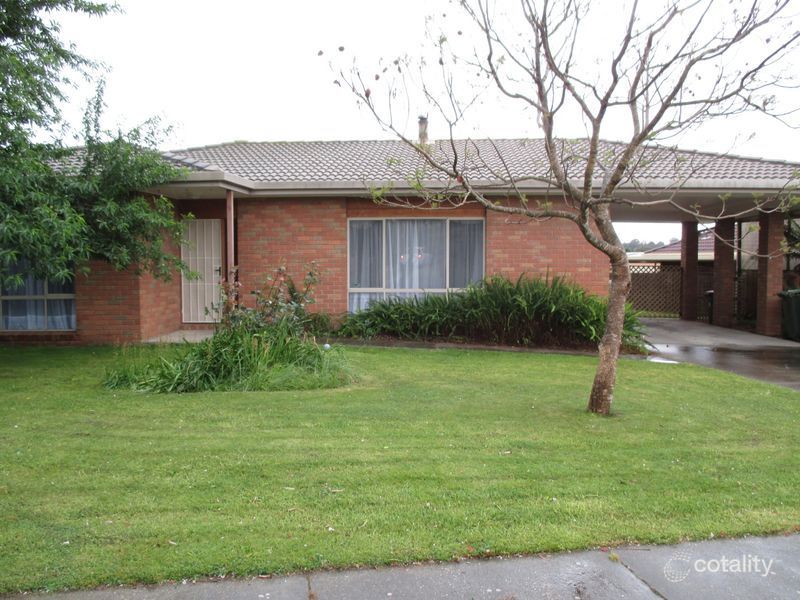 6 Morekana Cres, Eastwood, VIC 3875
