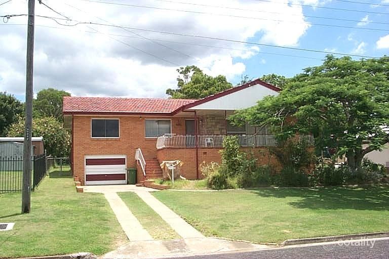 20 Blaxland St, Eastern Heights, QLD 4305