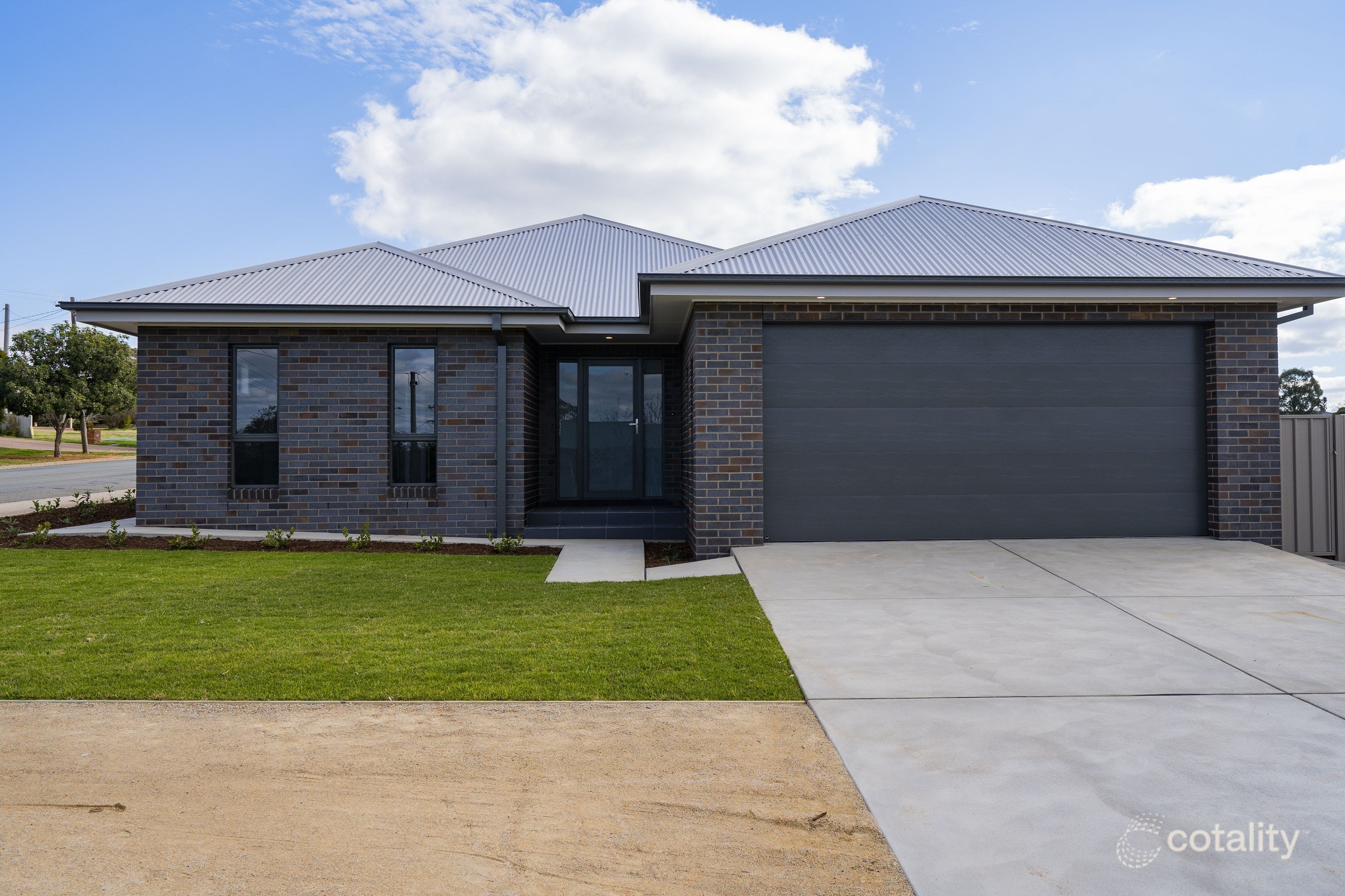 20 Racecourse Rd, Narrandera, NSW 2700