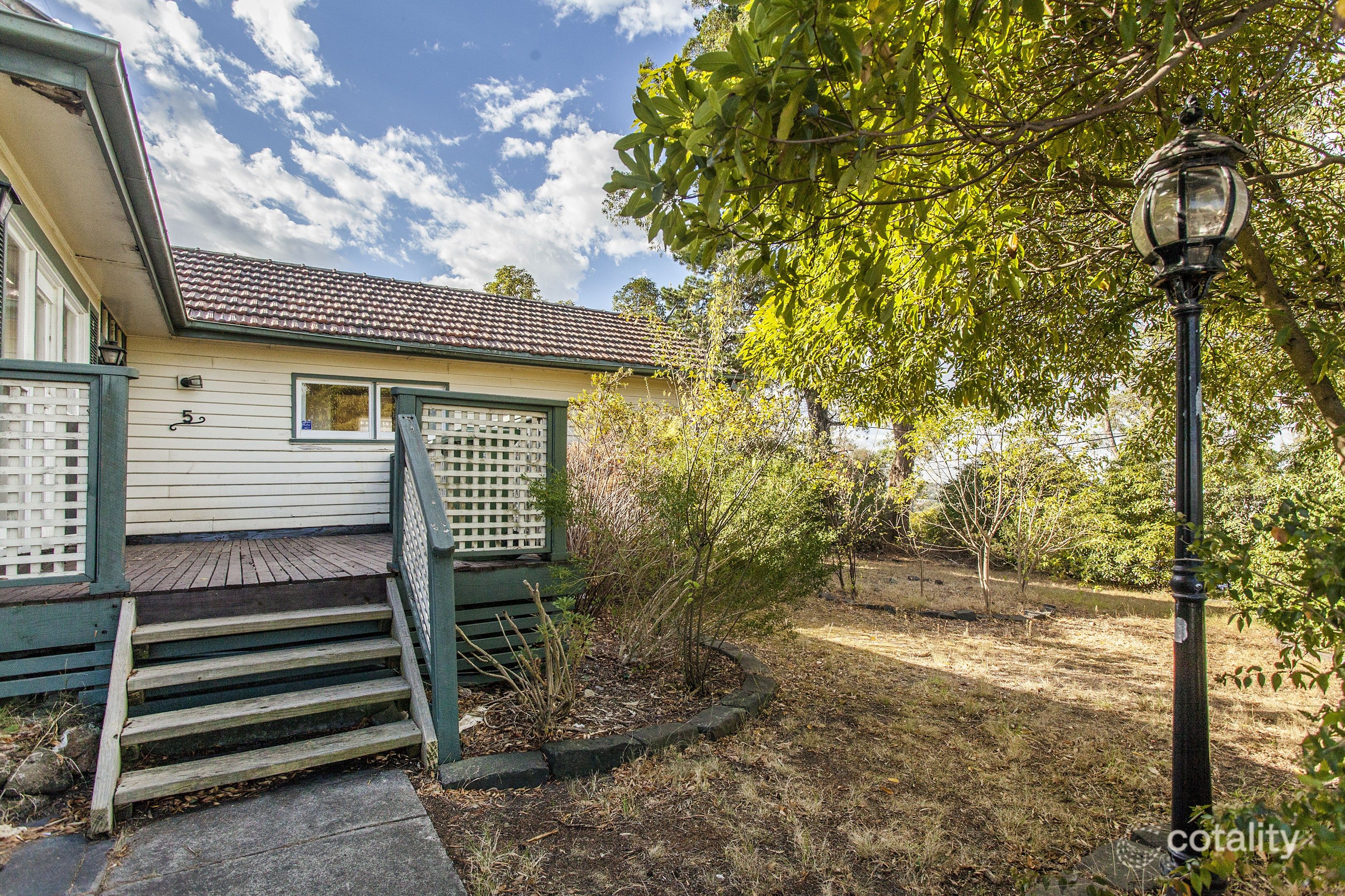 5 Hillcrest Ave, Ringwood, VIC 3134