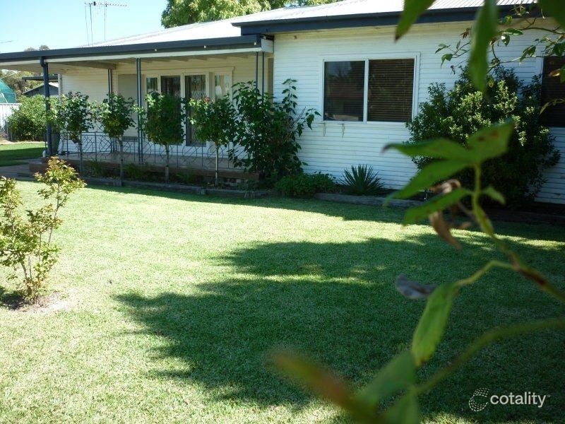 18 Farrar St, Gilgandra, NSW 2827