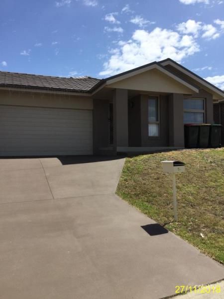 5 Broad St, Gillieston Heights, NSW 2321