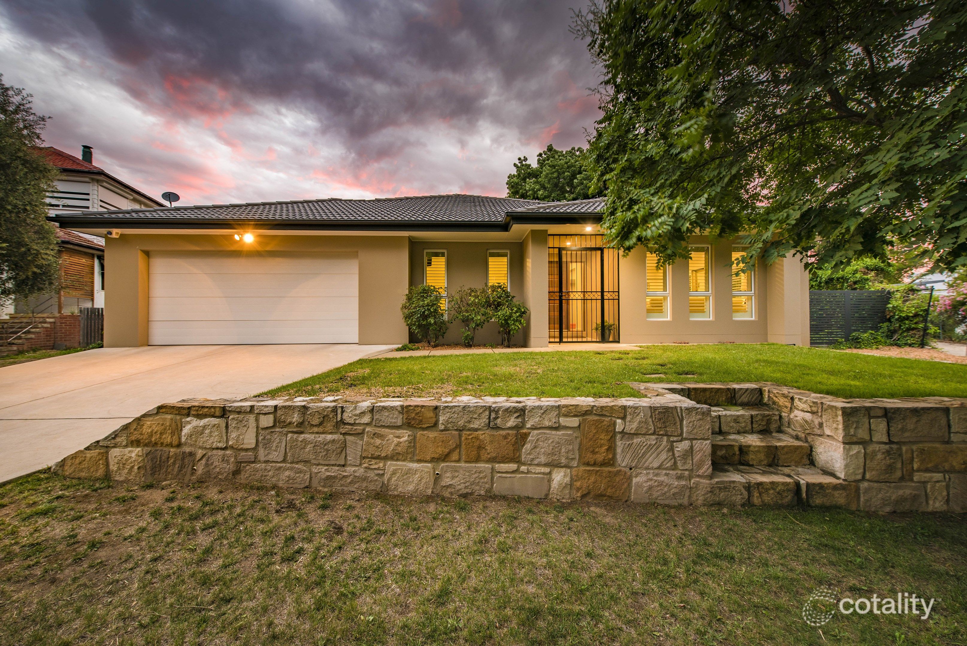 30 Arunta St, Narrabundah, ACT 2604