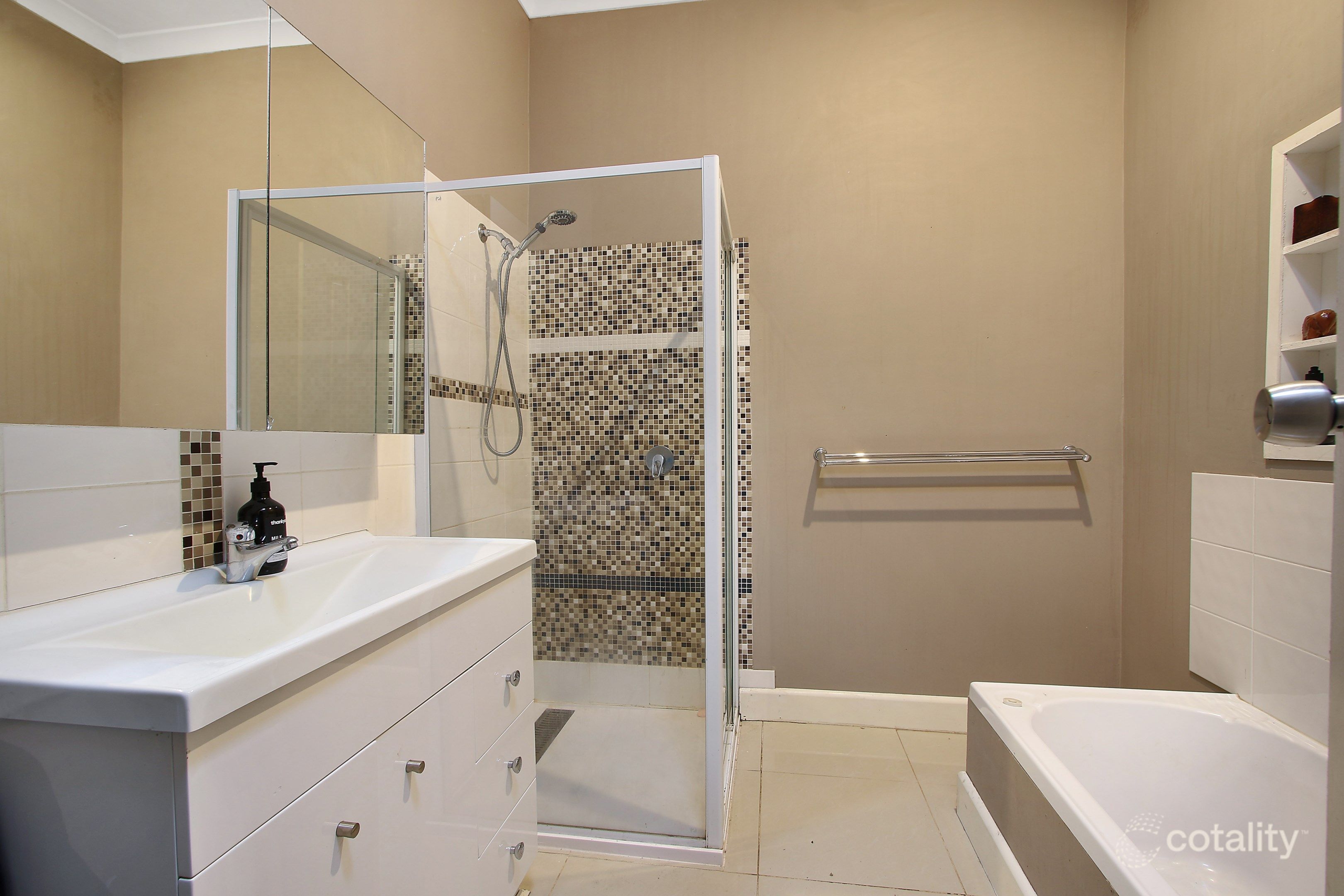 10 Garrett St, Euroa, VIC 3666