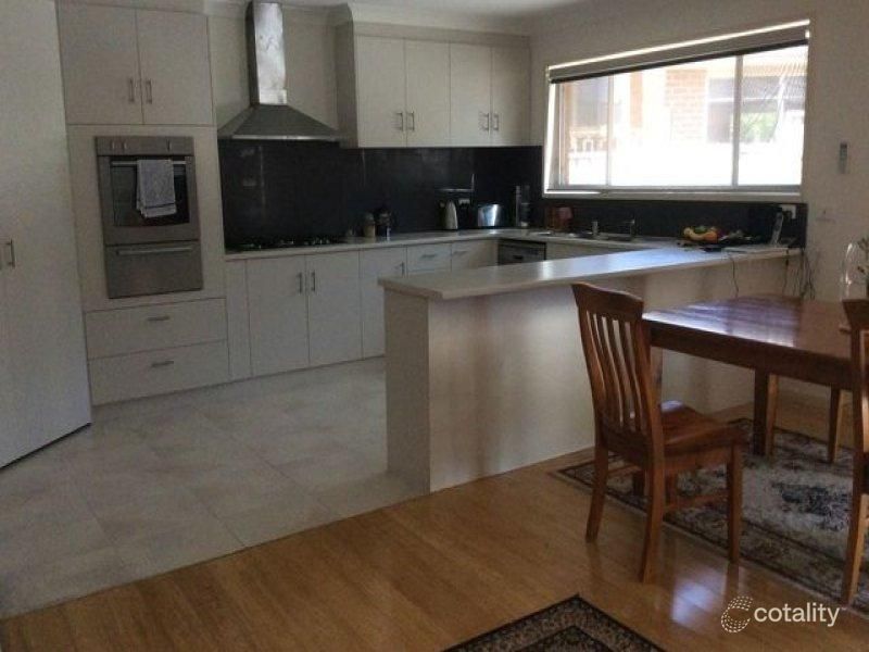 34 Mathieson Cres, Weetangera, ACT 2614