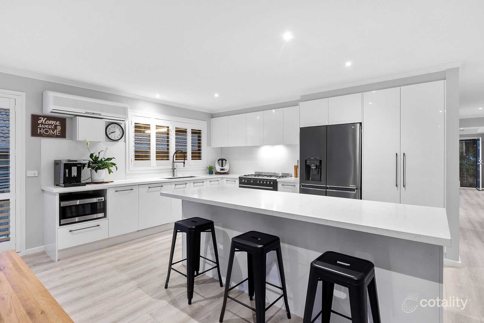 51 Clifton Park Dr, Carrum Downs, VIC 3201