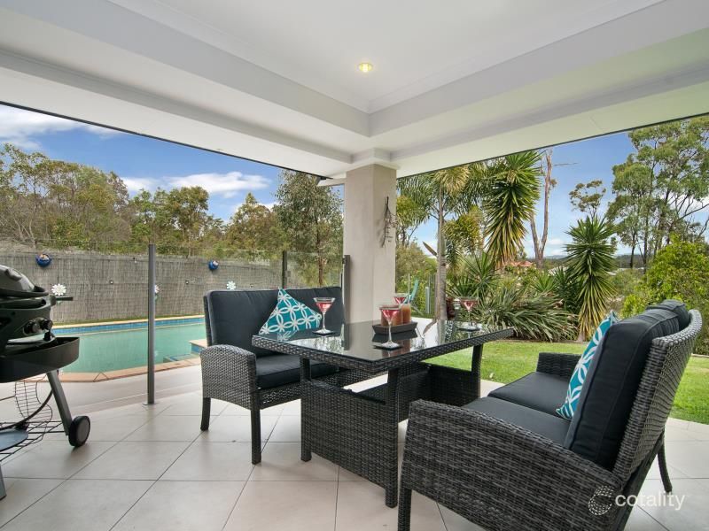 38 Harmsworth Rd, Pacific Pines, QLD 4211