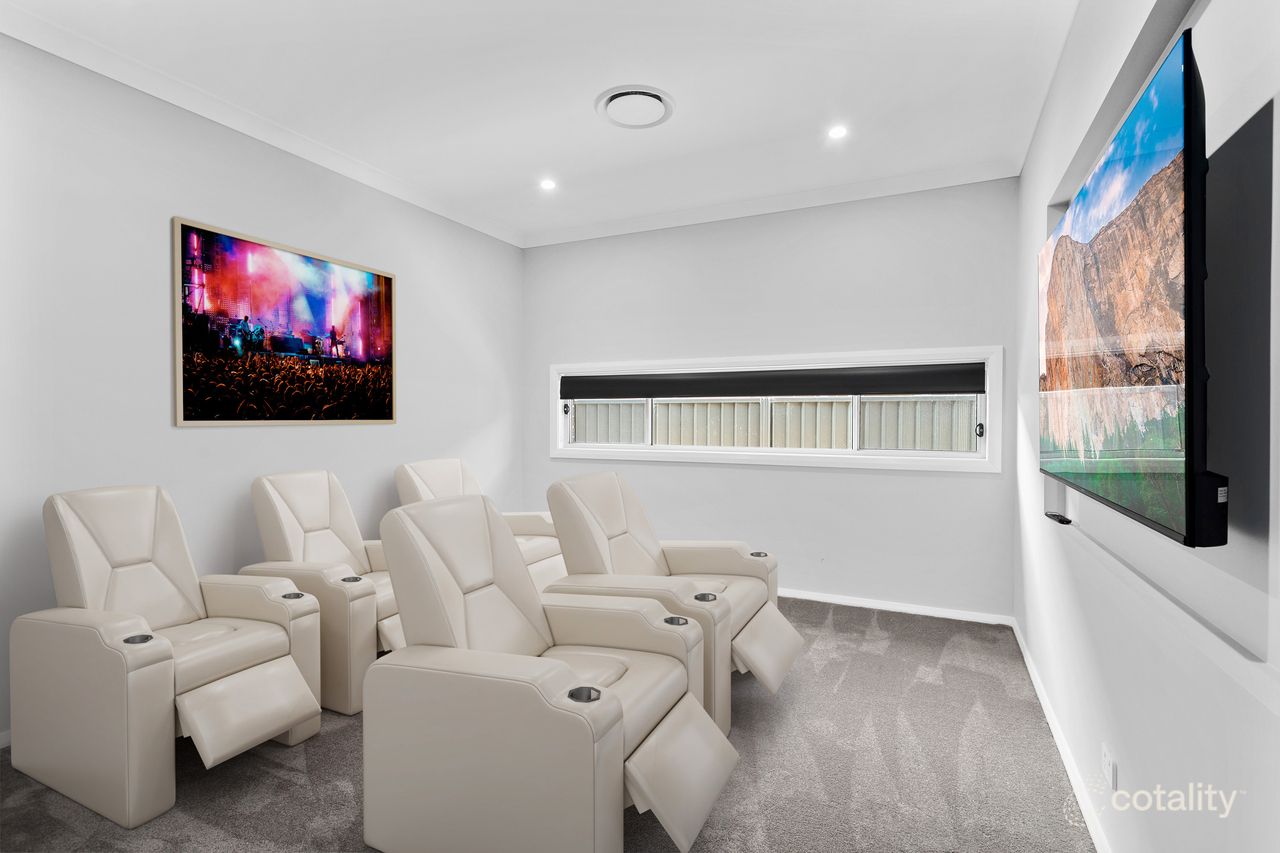 1 Bartlett Cres, Calderwood, NSW 2527