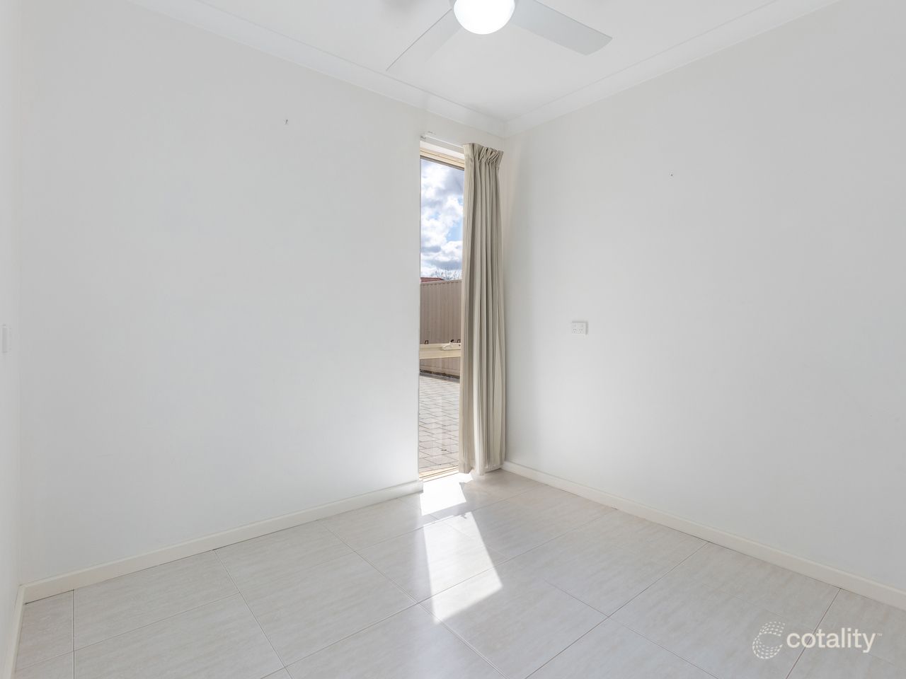 2b Bagoda St, Queens Park, WA 6107