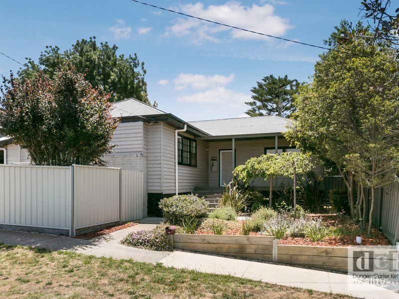 2 Stanley St, Quarry Hill, VIC 3550
