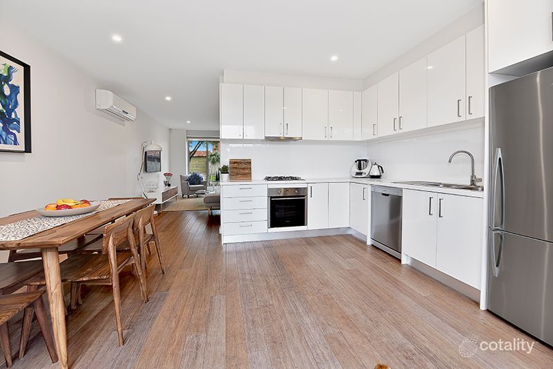 2a Highlawn Ave, Airport West, VIC 3042