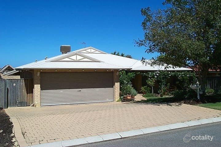 11 Indooroopilly Pl, Connolly, WA 6027