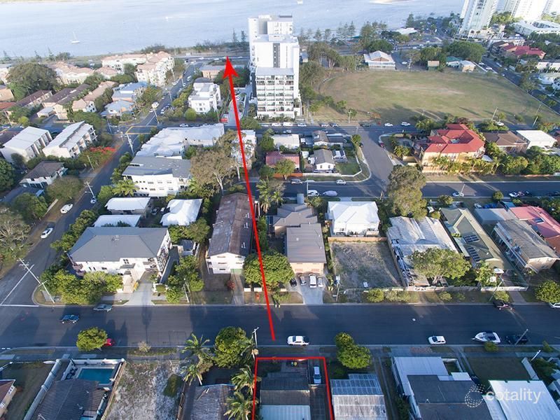 18 Middle St, Labrador, QLD 4215