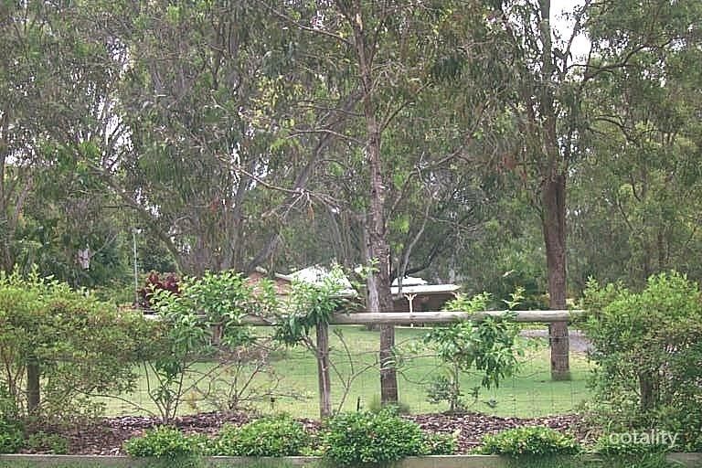 260 Ridley Rd, Bridgeman Downs, QLD 4035