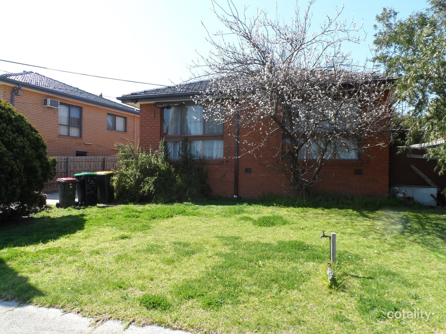 32 South Gateway, Avondale Heights, VIC 3034