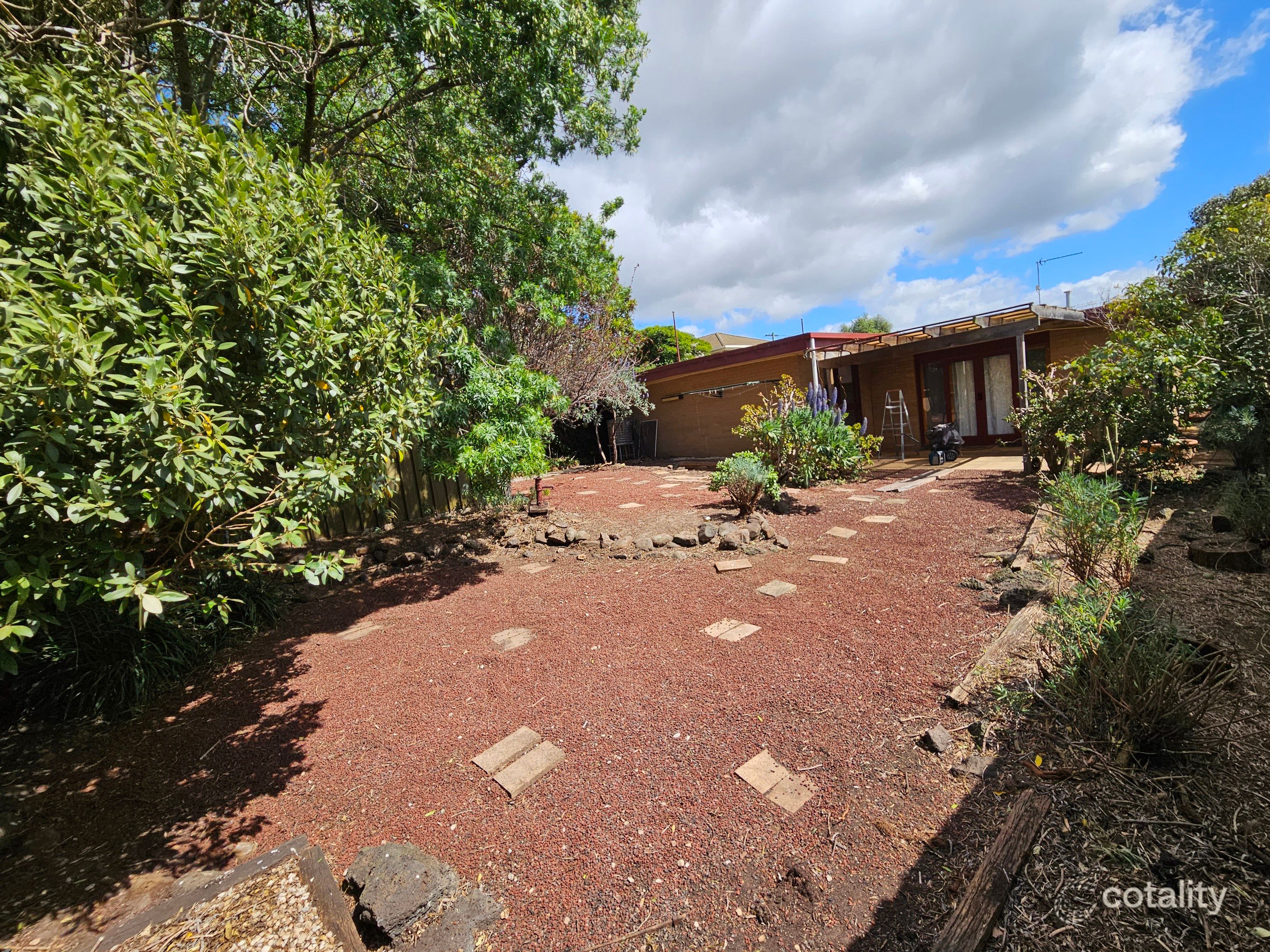 1 Dunsmore Rd, Highton, VIC 3216