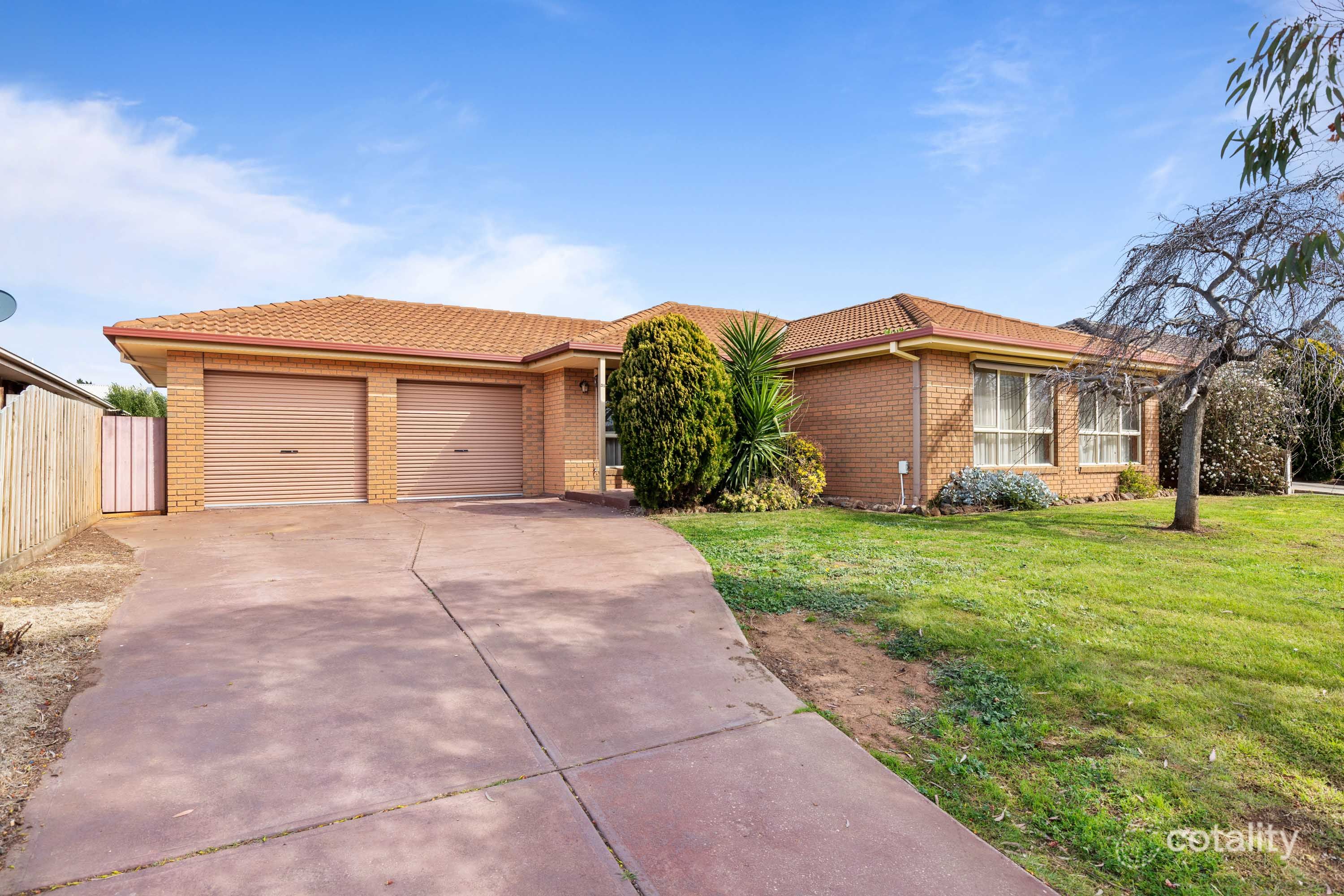31 Clifton Dr, Bacchus Marsh, VIC 3340