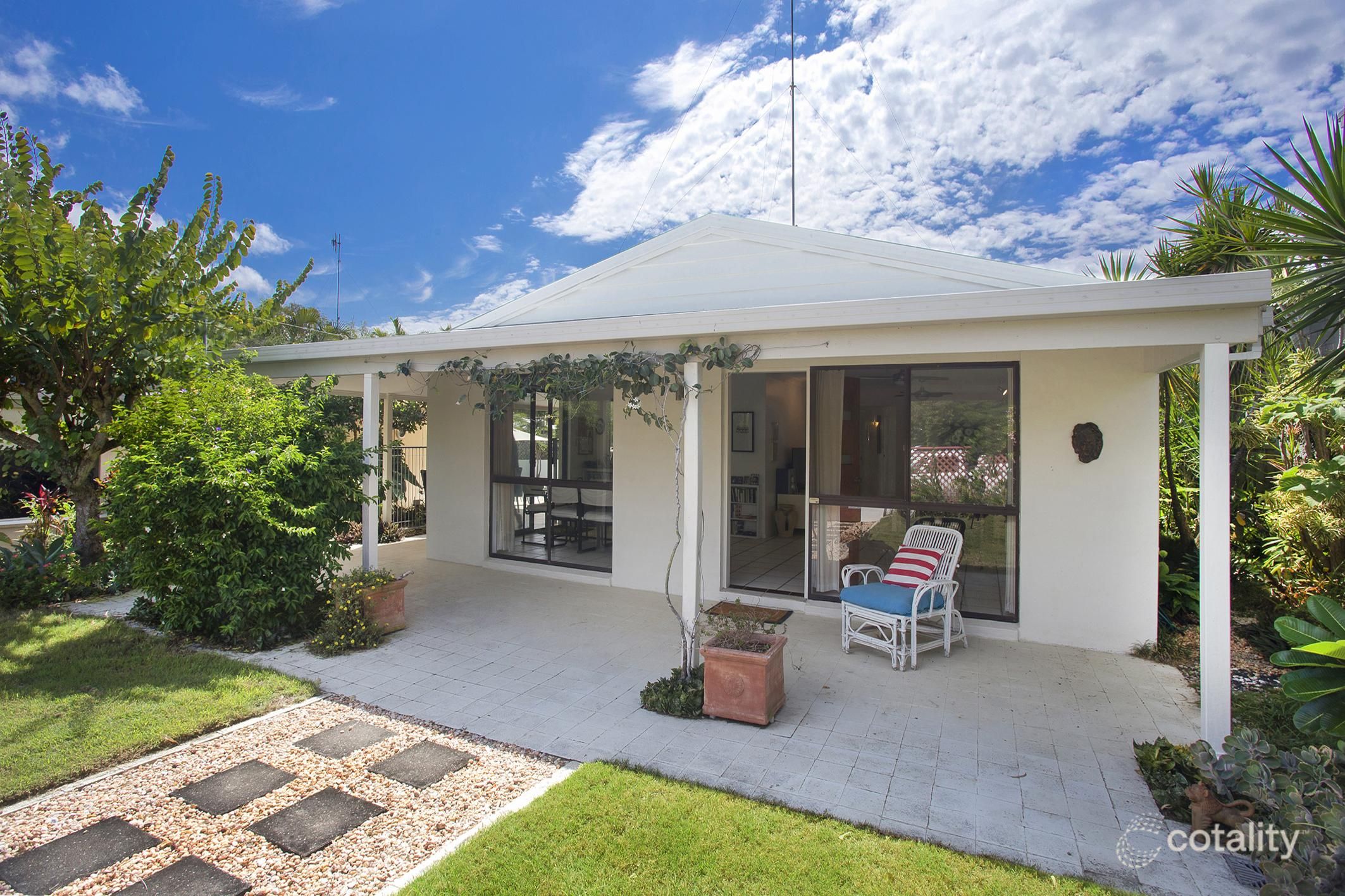 19 Sleepy Hollow Dr, Noosa Heads, QLD 4567