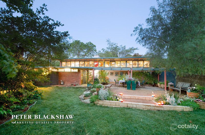 4 Bedford St, Deakin, ACT 2600