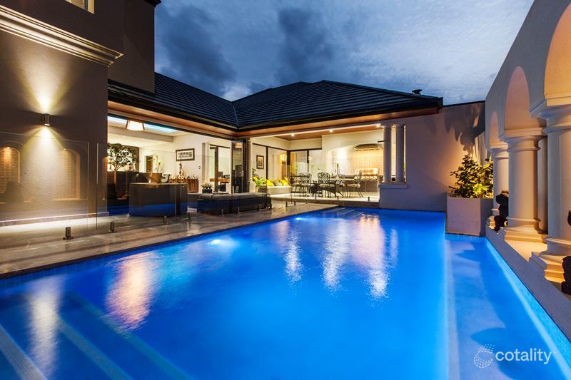 30 Finistere Island Rtt, Halls Head, WA 6210
