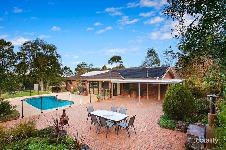 17 Currawong Rd, Wamberal, NSW 2260