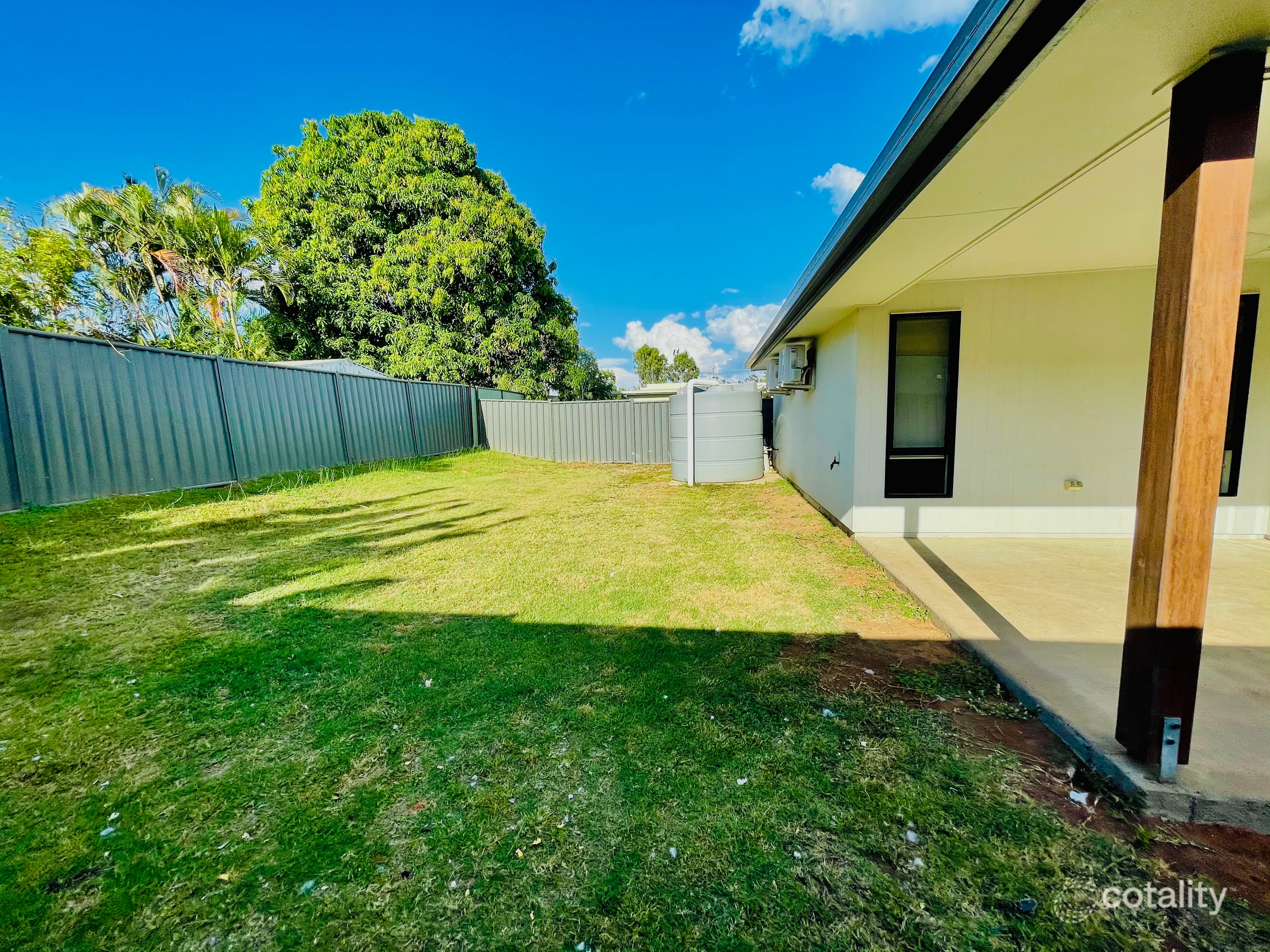 10 Bushlark Dr, Moranbah, QLD 4744