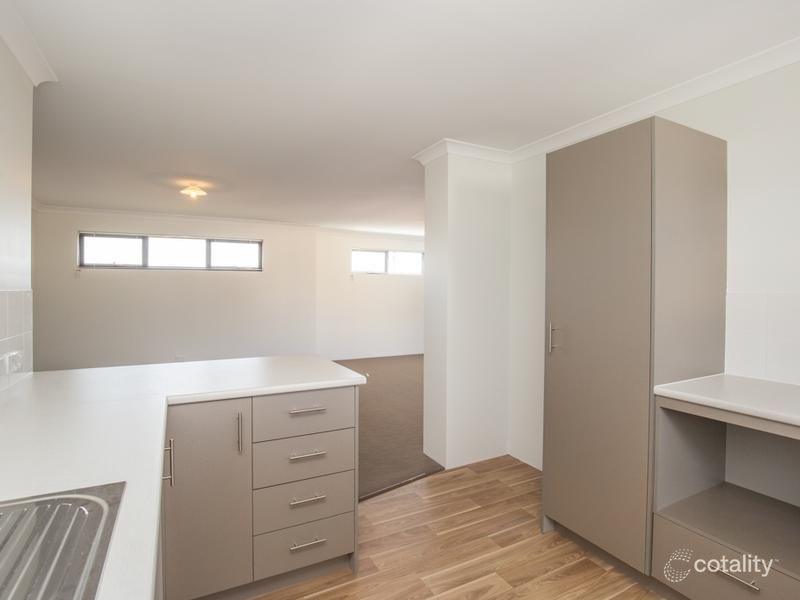 4/120 Ravenswood Dr, Nollamara, WA 6061