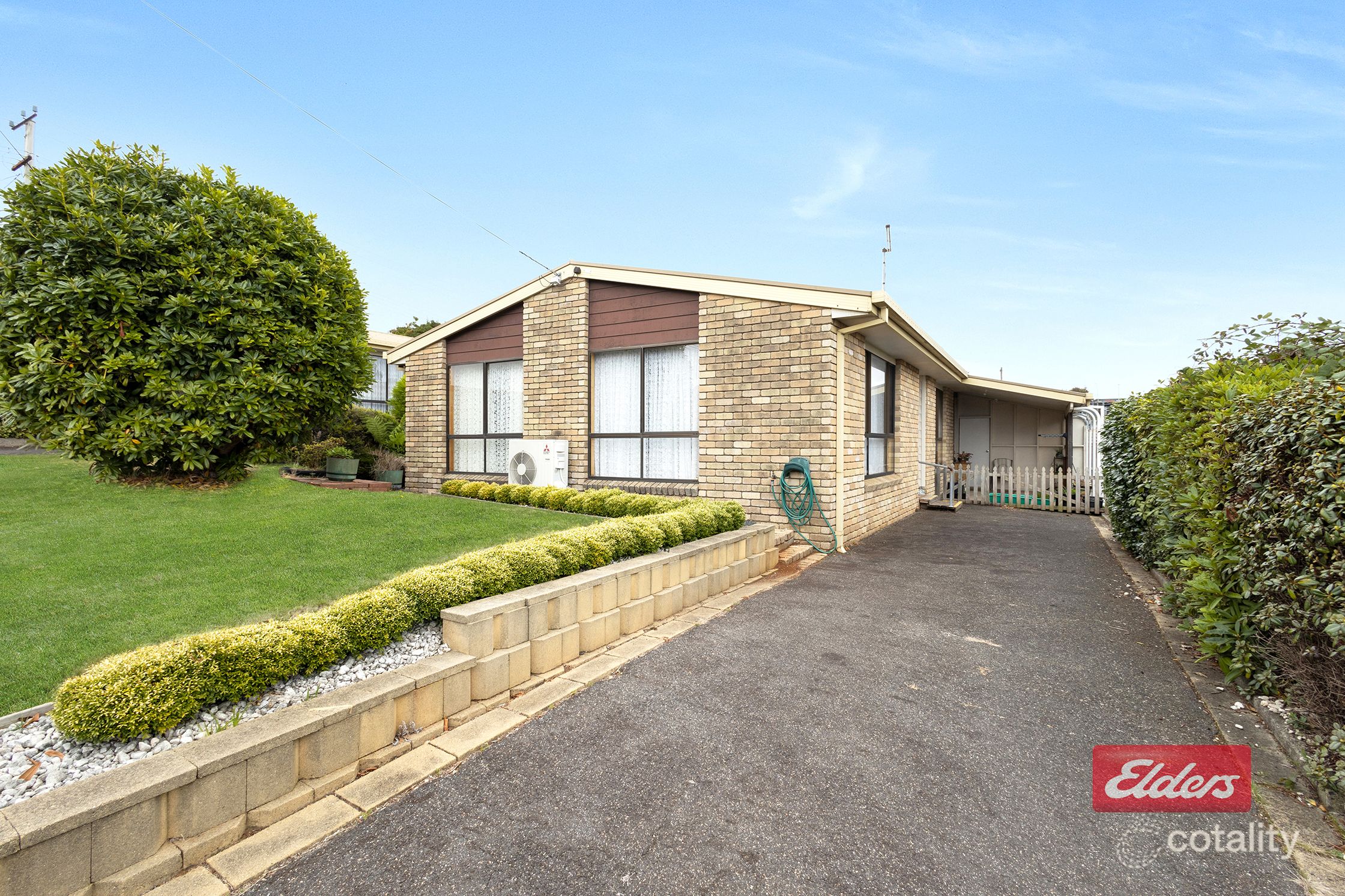2/1a Crudwell Ct, Upper Burnie, TAS 7320