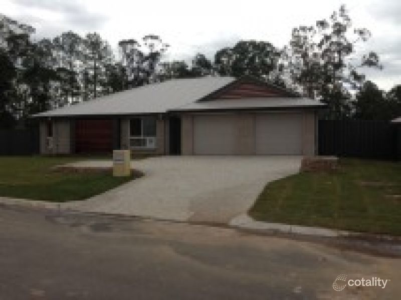 2 Bruce Baker Cres, Crestmead, QLD 4132