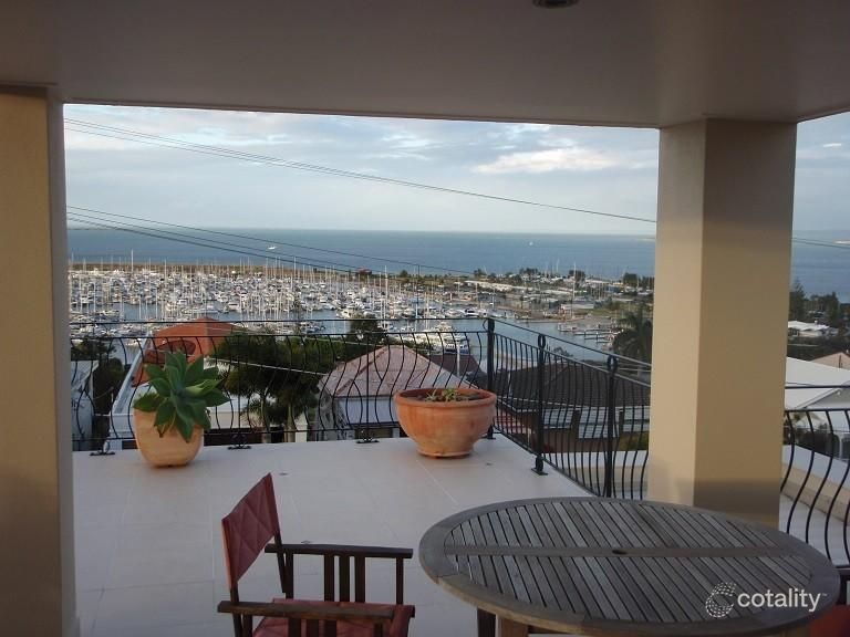 83 Oceana Tce, Manly, QLD 4179