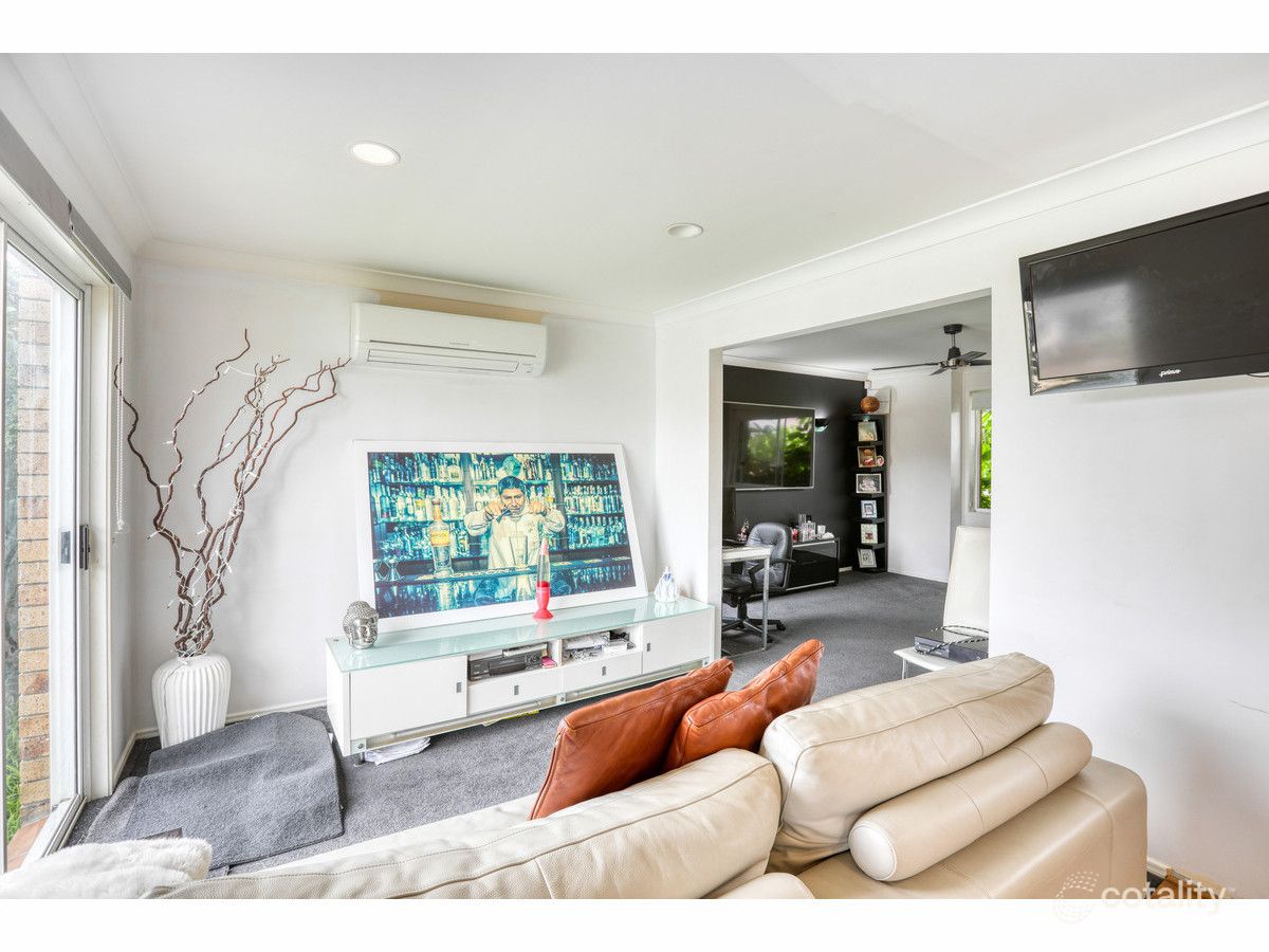 11 Flamingo Key, Broadbeach Waters, QLD 4218