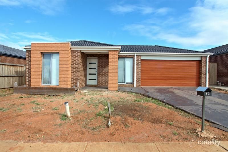 13 Blue Gum Dr, Brookfield, VIC 3338