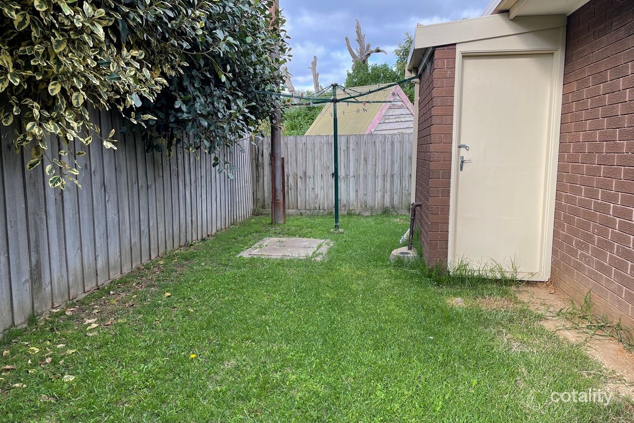 2/67 Townsend Rd, Whittington, VIC 3219