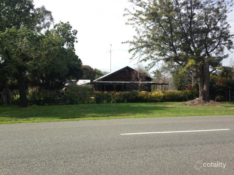 51-53 Livingstone St, Avenel, VIC 3664