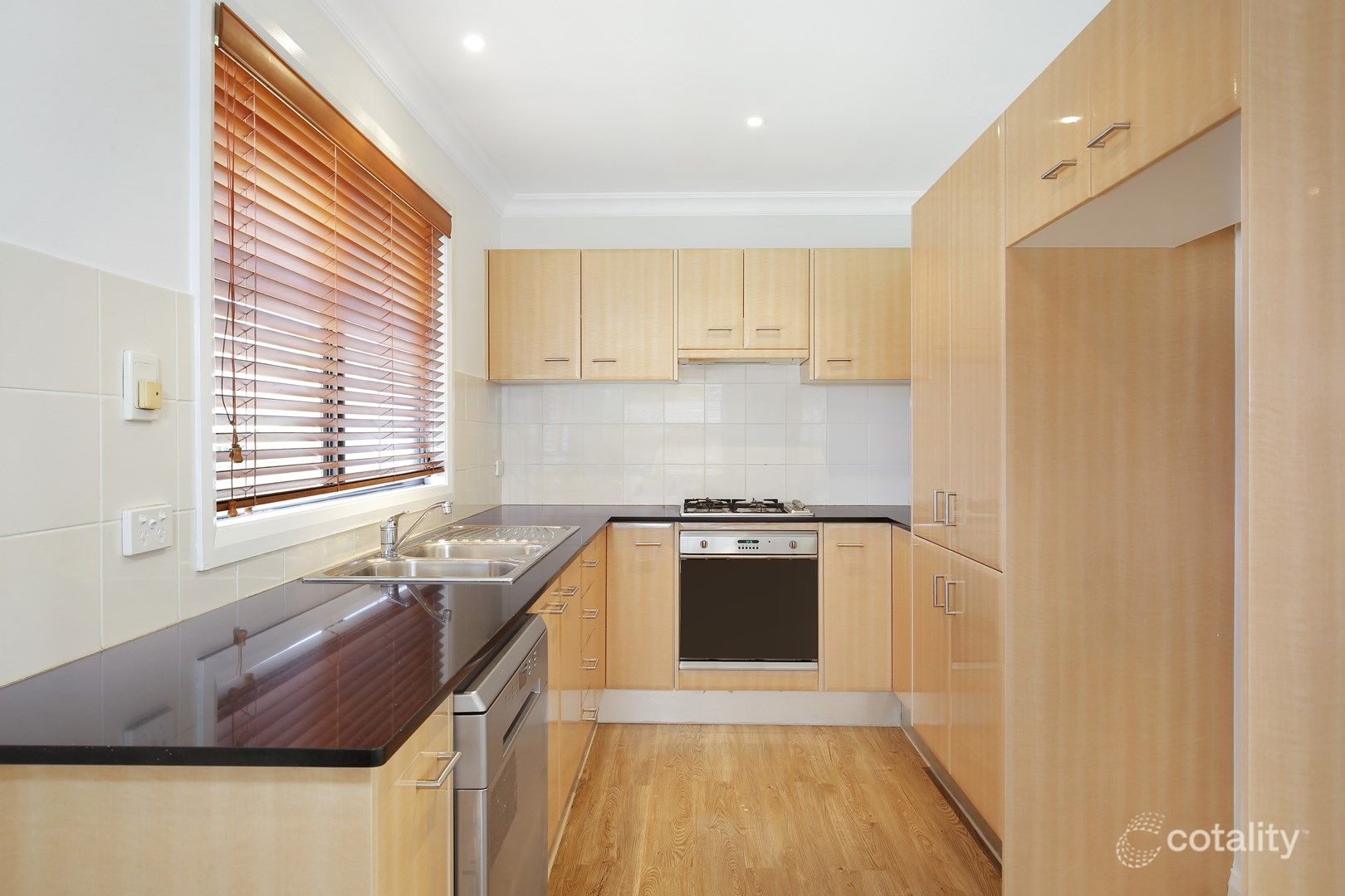 2/33 Lawrence St, Woonona, NSW 2517