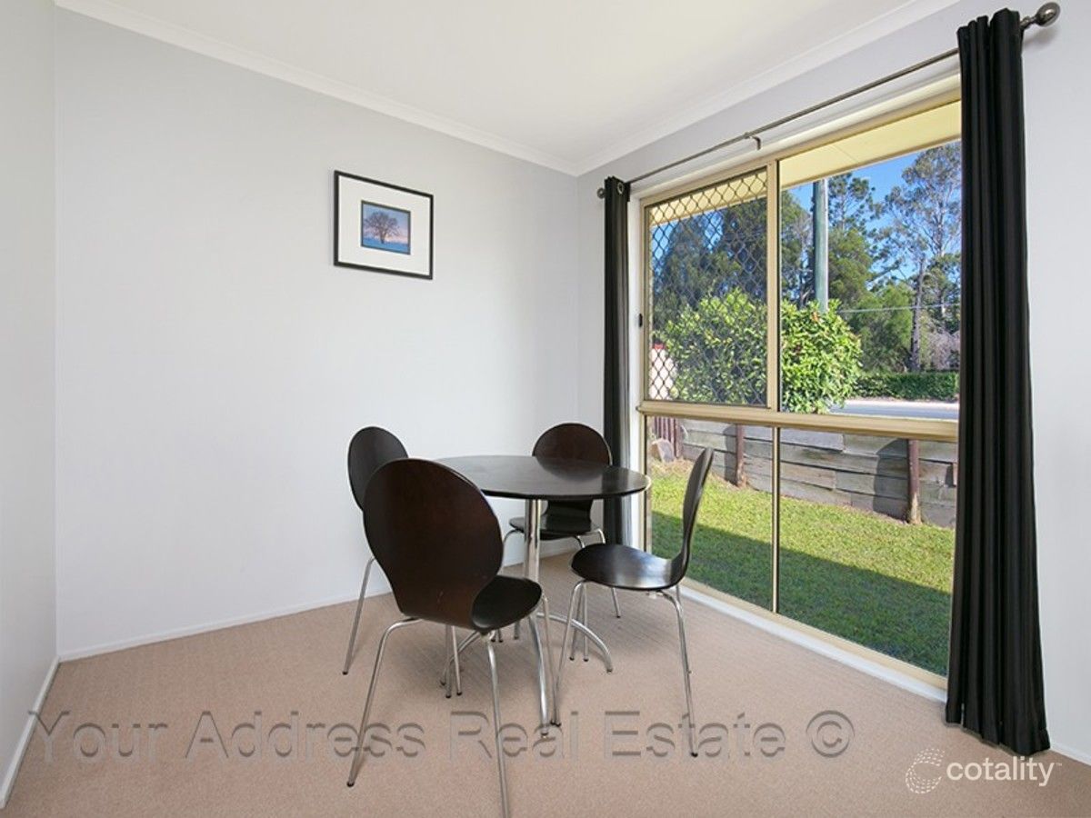 61 Middle Rd, Hillcrest, QLD 4118
