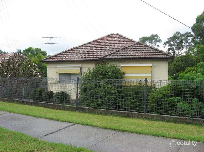 19 Bernard St, Westmead, NSW 2145