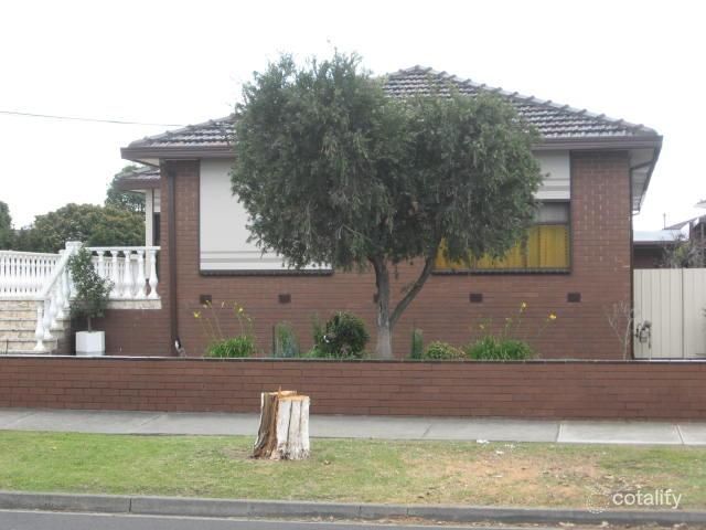 136 Glasgow Ave, Reservoir, VIC 3073