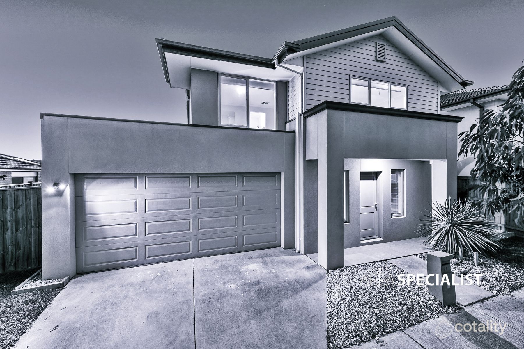 22 Mossey Cres, Cranbourne East, VIC 3977