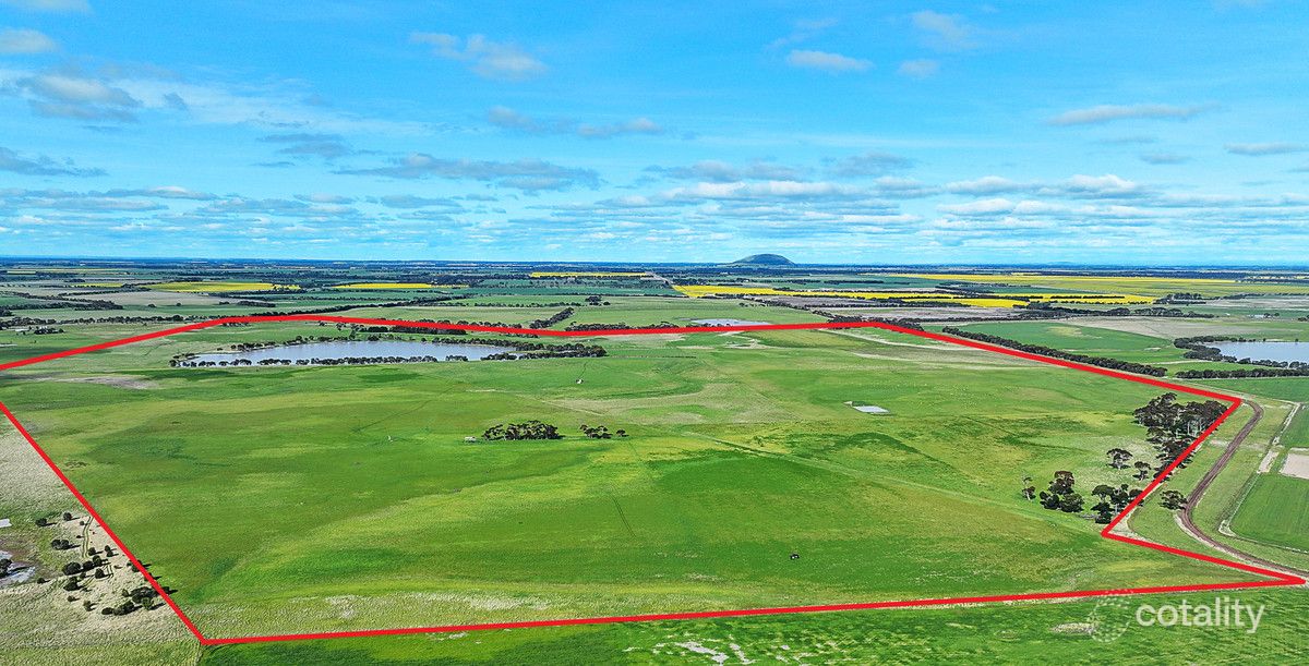 1067 Darlington-Carranballac Rd, Darlington, VIC 3271