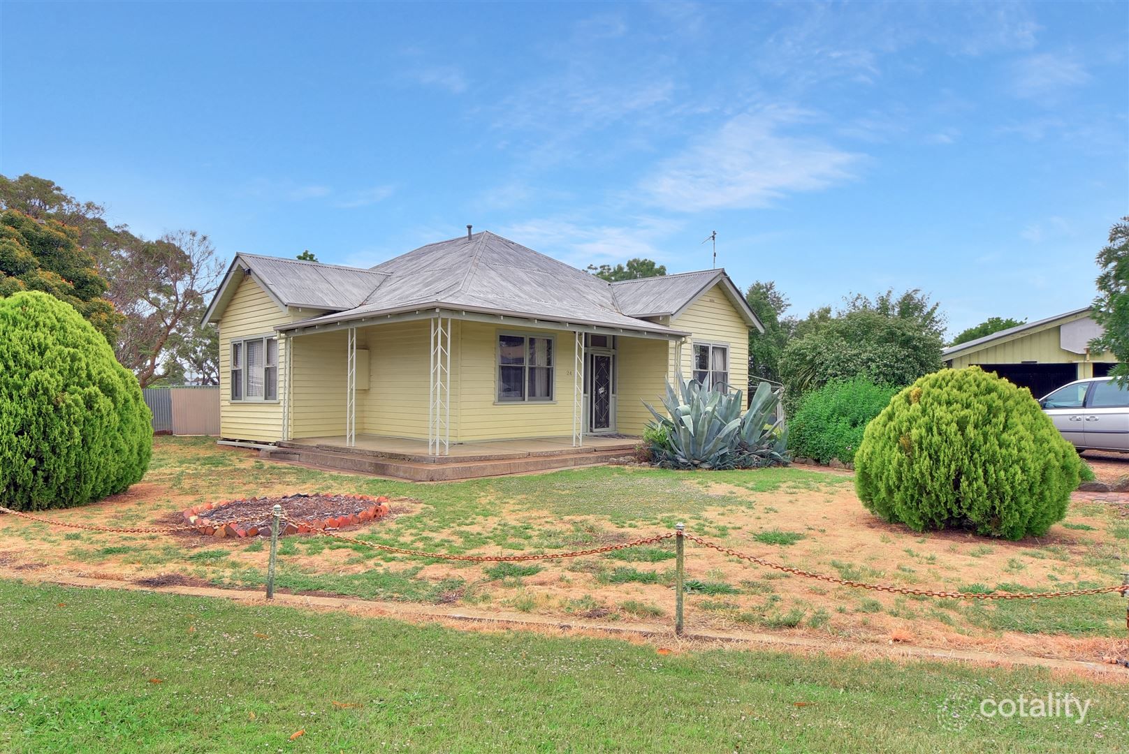 2 Remlaw Rd, Horsham, VIC 3400