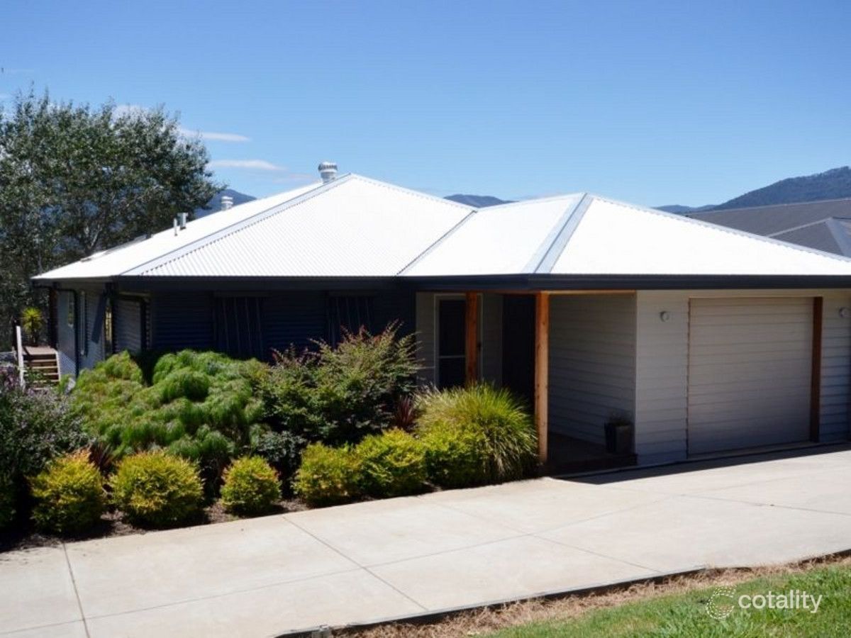 10 Fiddleback Dr, Tawonga South, VIC 3698