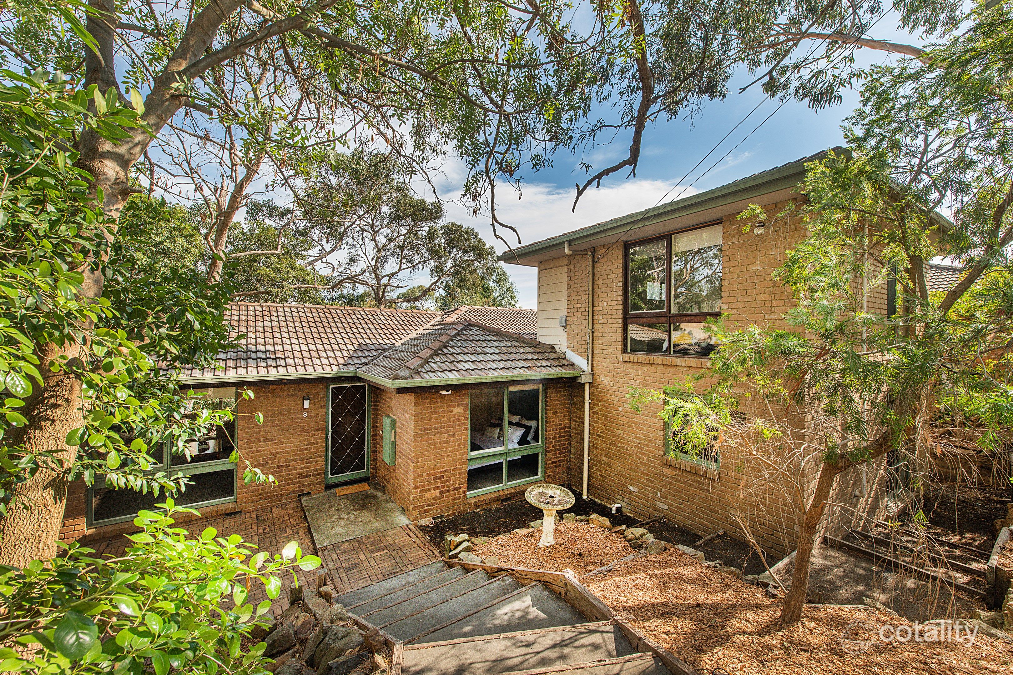 8 Baldwin Ave, Upper Ferntree Gully, VIC 3156