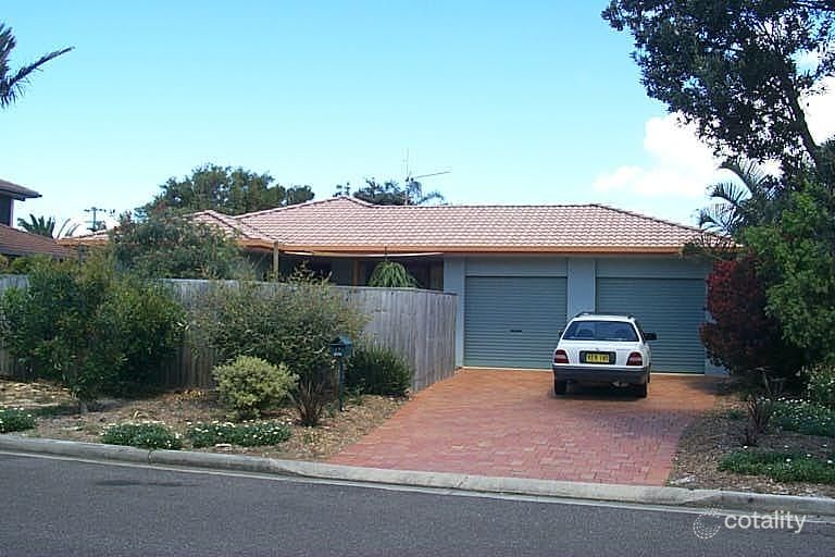 17 Beachside Dr, Suffolk Park, NSW 2481