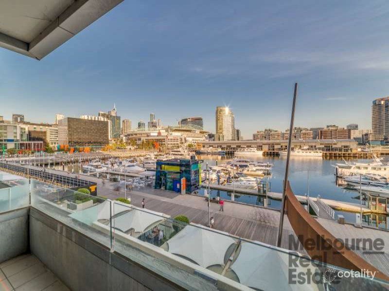 207/30 Newquay Prom, Docklands, VIC 3008