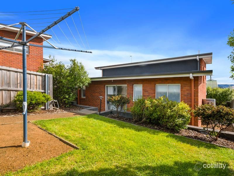 2/77 Roslyn Ave, Kingston Beach, TAS 7050