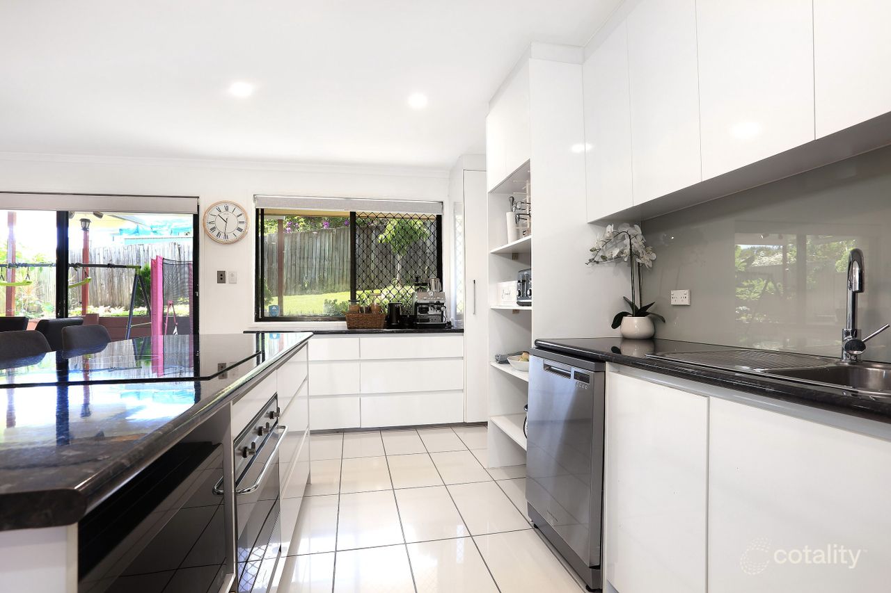 10 Knight Cres, Nerang, QLD 4211