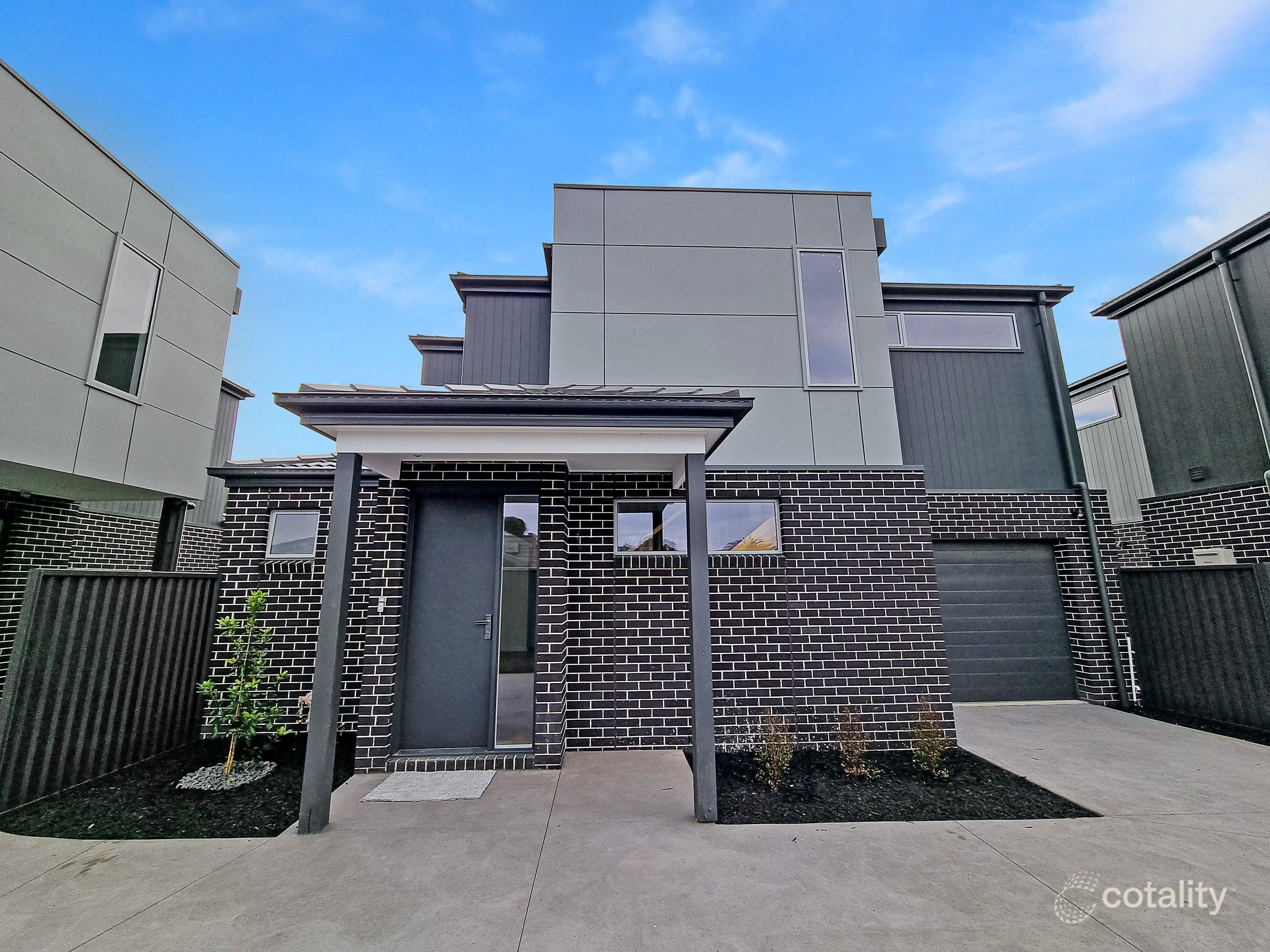 2/3 Maple Cres, Bell Park, VIC 3215