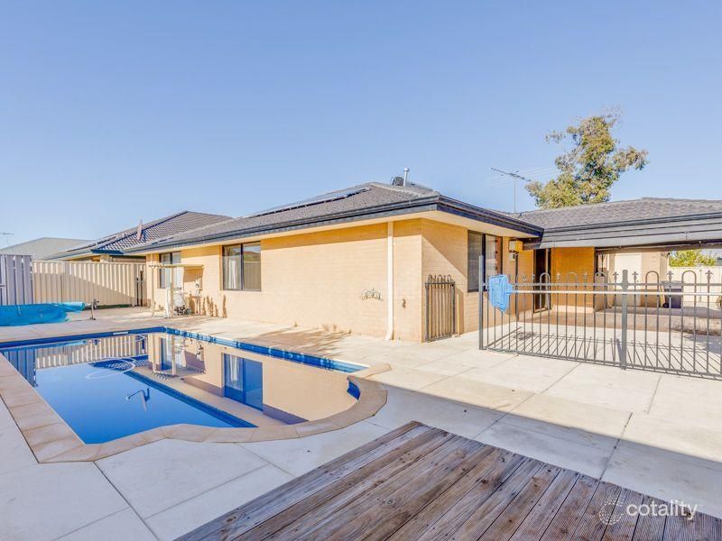 137 Shreeve Rd, Canning Vale, WA 6155