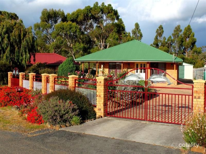 24 Sandy Point Ave, Dodges Ferry, TAS 7173
